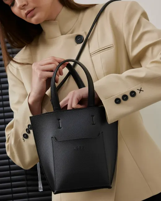 Миниатюрная новинка в LESS. Модель «Кира» 🖤