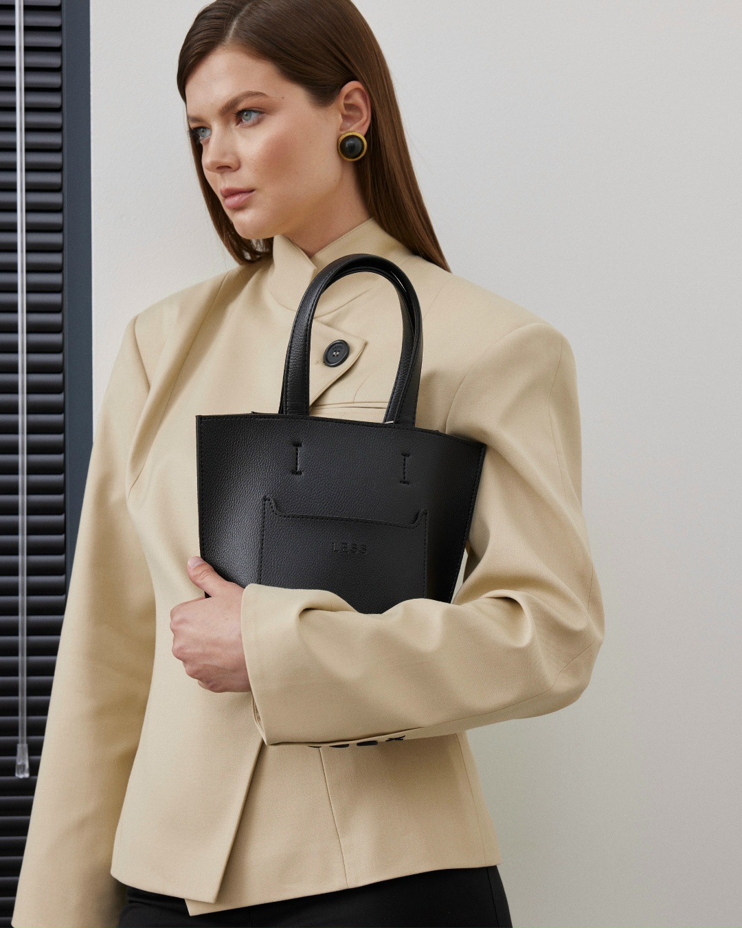 Миниатюрная новинка в LESS. Модель «Кира» 🖤