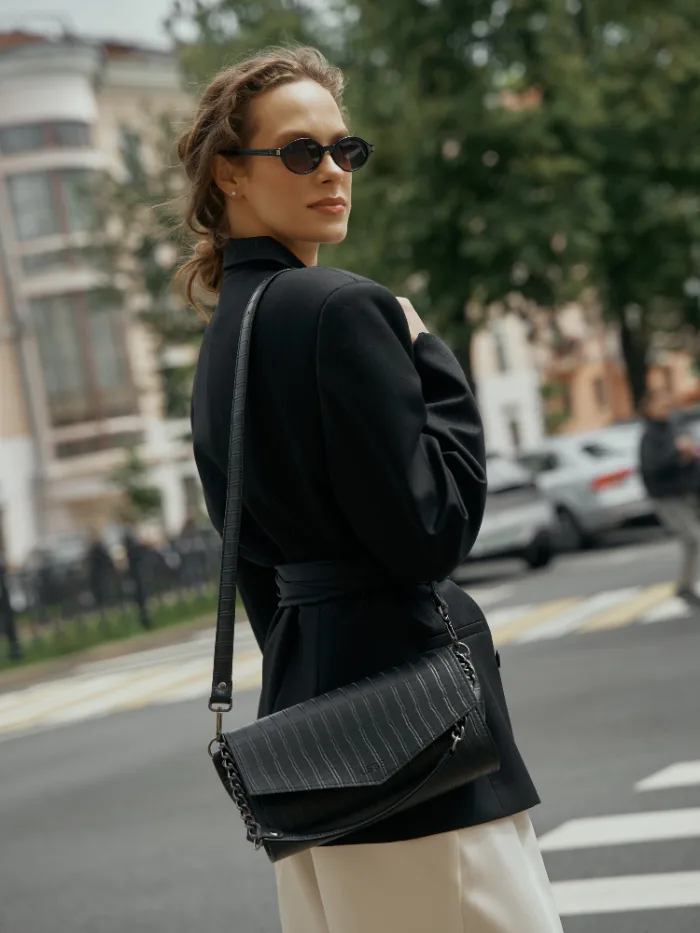 Оливия NEW — Черная рептилия